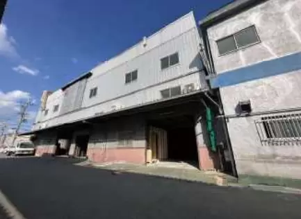 大阪府大阪市生野区巽南の倉庫