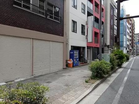 神奈川県横浜市南区吉野町の倉庫