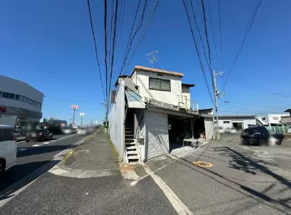 大阪府阪南市下出の倉庫